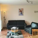 Hass - Haus 1 Apartament